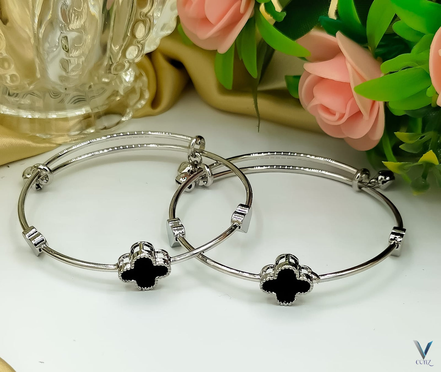 Elegant Clover & Heart Charm Bangles – Pair of 2 | Skylar Jewellery
